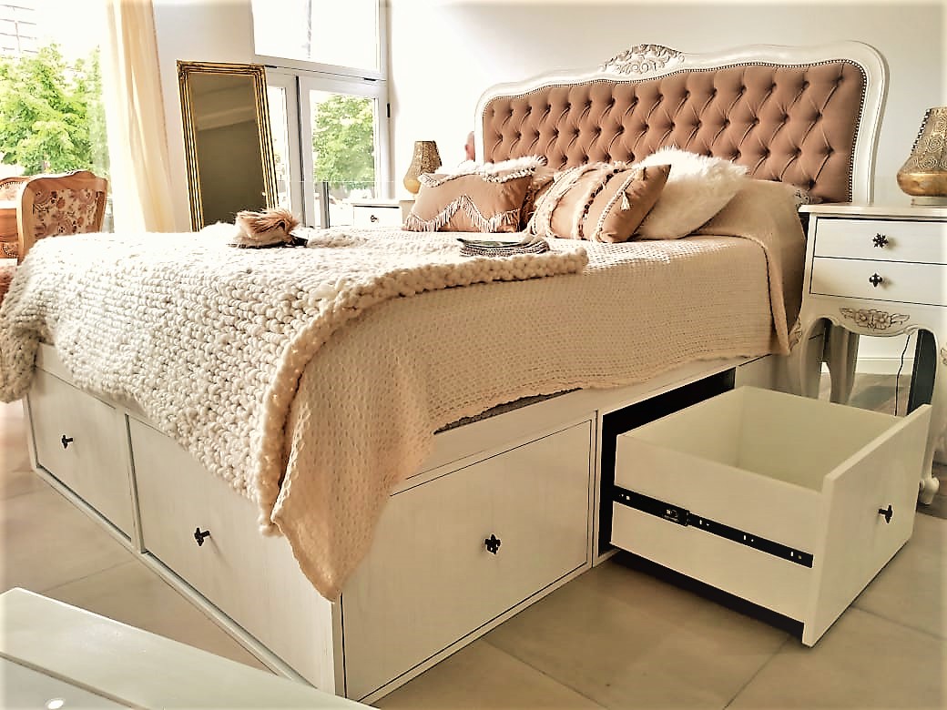 BOX CON CAJONES TELESCCOPICOS Y BOTINERO QUEEN - Imagen 3